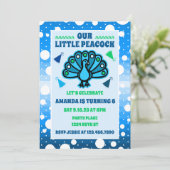 Beautiful Peacock Feather Birthday Einladung (Stehend Vorderseite)