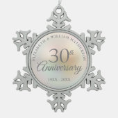 Beautiful Pearl 30. Jahrestag Schneeflocken Zinn-Ornament (Vorderseite)