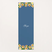 Beautiful Plumeria Blume auf Award Blue Yogamatte (Vorderseite)