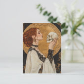 Beautiful Red haired Goddess Woman With a Skull Postkarte (Stehend Vorderseite)