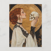 Beautiful Red haired Goddess Woman With a Skull Postkarte (Vorderseite)
