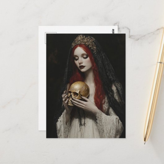 Beautiful Red Haired Woman With a Skull Postkarte (Vorderseite/Rückseite Beispiel)