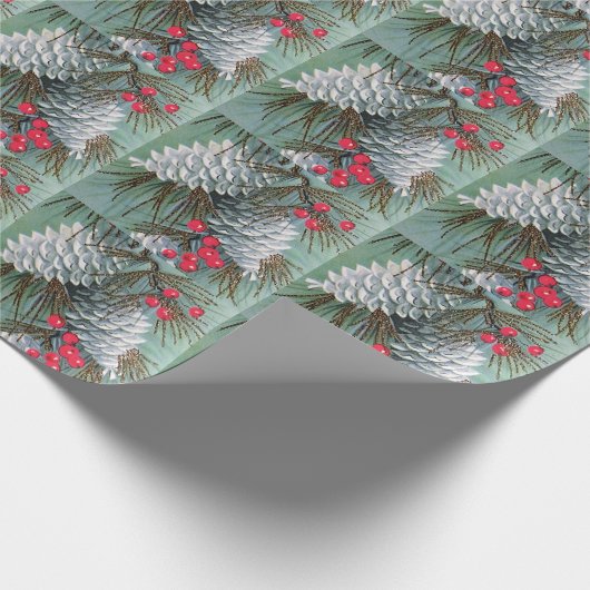 Beautiful Snowy Pine Cones Pine Branches Red Berry Geschenkpapier (Ecke)