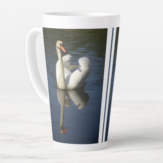 Beautiful Swan Latte Tasse (Linke Ecke)
