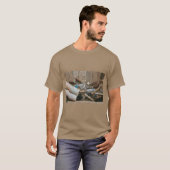 Beautiful Tools Design – Where Craft Meets Art T-Shirt (Vorne ganz)
