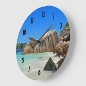 Beautiful Tropical Sea Rocky Coastline Große Wanduhr (Winkel)