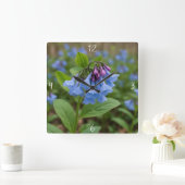 Beautiful Virginia Bluebells Quadratische Wanduhr (Zuhause)