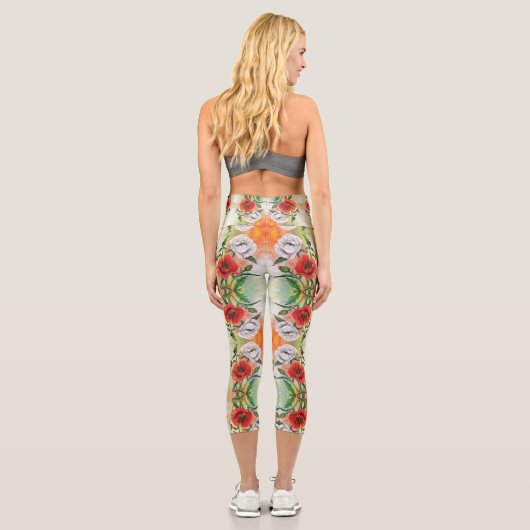 Beautiful White Poppy Capri Leggings (Rückseite)