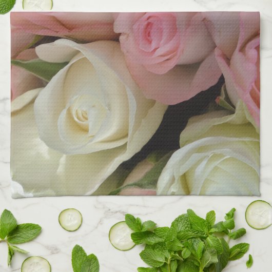 Beautiful White Roses Blume Bouquet Küchentuch (Gefaltet)