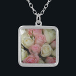 Beautiful White Roses Blume Bouquet Versilberte Kette<br><div class="desc"></div>
