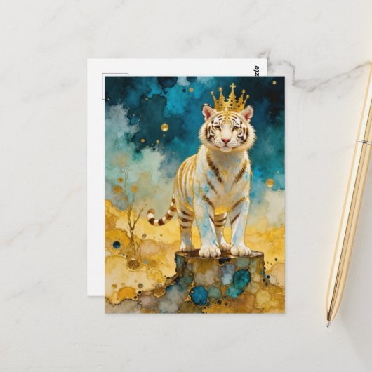 Beautiful White Tiger in a Gold Crown Postkarte (Vorderseite/Rückseite Beispiel)