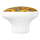 Beautiful yellow flowers on gray background keramikknauf (Seitenansicht)