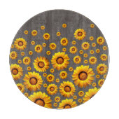 Beautiful yellow flowers on gray background schneidebrett (Vorderseite)