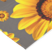 Beautiful yellow flowers on gray background tischdecke (Schrägansicht)