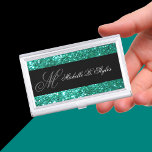 Beauty Business Card Inhaber für Frauen Visitenkarten Etui<br><div class="desc">Gllitzy Beauty Visitenkartenhalter für Frauen mit Monogramm Emblem und wunderschönem,  glitzerndem,  simuliertem Glitzer-Design auf der Vorderseite und mit Monogramm-Platz können Sie Ihren eigenen Namen,  Firmenname oder Initialen hinzufügen. Entworfen für jeden Beauty-Berater,  Friseur oder Makeup-Künstler und präsentiert Ihren Kunden Ihre Visitenkarten in einer modischen und stilvollen Art und Weise.</div>