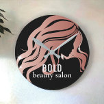 Beauty Salon Business Name Rose Goldenes Fossil    Runde Wanduhr<br><div class="desc">Fügen Sie Ihren Boutiquen Namen zu den anpassbaren metallischen rosa Imitate Folie Rose Gold und schlicht Jet schwarz dekorative Business Wanduhr.</div>