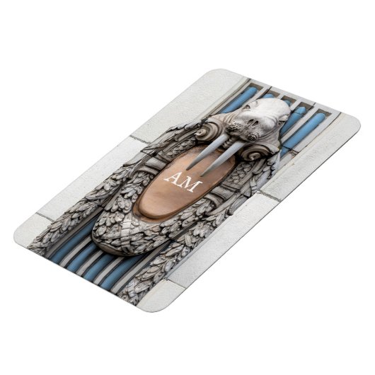 Beaux Arts Walrus Skulptur Custom Monogram Magnet (Linke Seite)