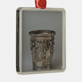 Becher geprägt mit den Skeletten, die Masken Silbernes Ornament (Rechts)