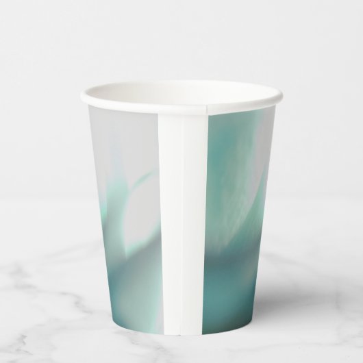 Becher mit grünem Druck (Rechts)