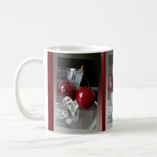 Becher mit Kirschen Kaffeetasse (Links)