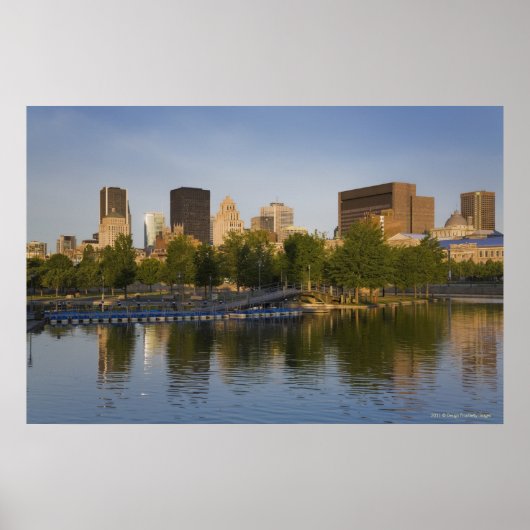 Becken von Bonsecours im alten Hafen von Montreal Poster (Vorne)