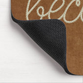 BECOMR Seiltext auf brauner Textur Mousepad (Ecke)