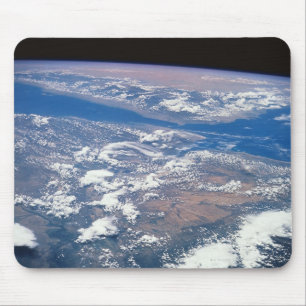 Bedecken Sie von Raum 19 mit Erde Mousepad