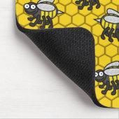 Bedeckt in den Bienen Mousepad 2 (Ecke)