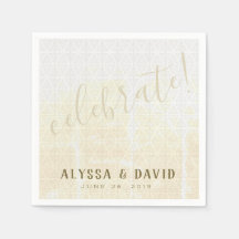 Bedrückte weiße Dreiecke Celebrate Napkin