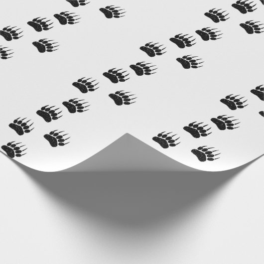 Bedrücktes altes Papier drucken schwarze Bärenpaws Geschenkpapier (Ecke)