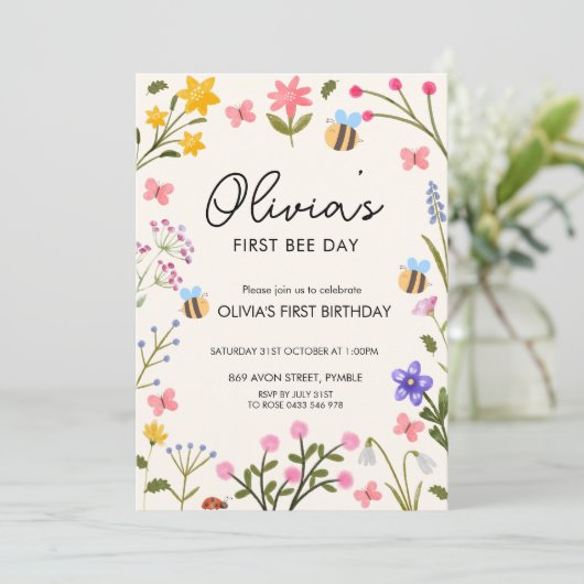 Bee First Birthday Einladung (Stehend Vorderseite)