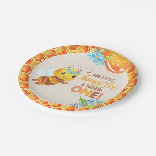 Bee First Birthday Plate - Girl Pappteller (Schrägansicht)