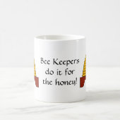 Bee Keepers do it for the honey! Kaffeetasse (Mittel)