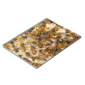 Bee keeping at Arlo’s Honey Farm Notizblock (Linke Seite)