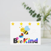 Bee Kind Postkarte (Stehend Vorderseite)