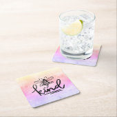 Bee Kind Rainbow Ombre Rechteckiger Pappuntersetzer (Vor Ort)