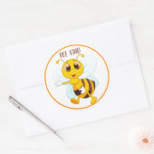 "Bee Kind zu jedem" Gelbe Schwarze Biene Zeichnend Runder Aufkleber (Umschlag)