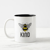 Bee Kind Zweifarbige Tasse (Links)