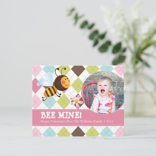 Bee Mine | Valentinstag Feiertagskarte (Stehend Vorderseite)