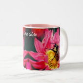 Bee On Blume Digital Art Personalisiert Zweifarbige Tasse (VorderseiteRechts)