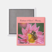 Bee on Daisy Inspirational Nature's Beauty Magnet (Vorderseite/Rückseite)