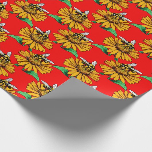 Bee on Sunflower Flower Pattern Design Red  Geschenkpapier (Ecke)