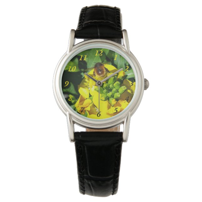 Bee on Yellow Flowers Armbanduhr (Vorderseite)
