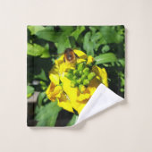 Bee on Yellow Flowers Badhandtuch Set (Waschlappen)