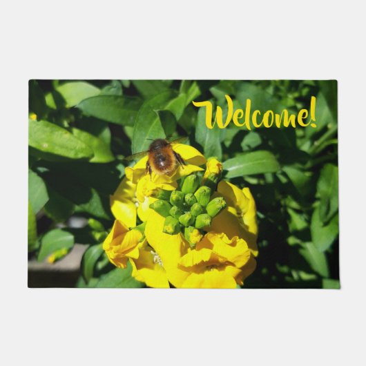 Bee on Yellow Flowers Fußmatte (Vorderseite)