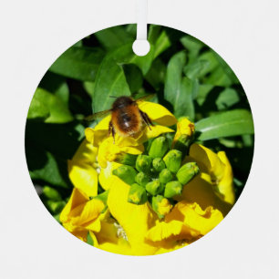 Bee on Yellow Flowers Ornament Aus Metall