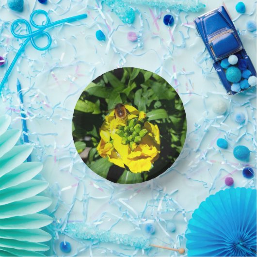 Bee on Yellow Flowers Pappteller (Party)