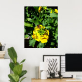 Bee on Yellow Flowers Poster (Heimbüro)