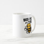 Bee‑yond Müde – Süße müde Bienen-Pun Kaffeetasse (VorderseiteRechts)