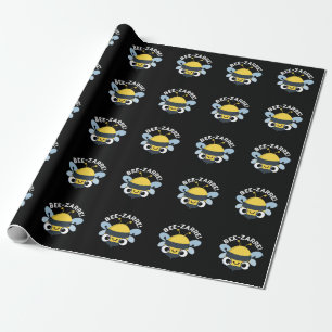 Bee-zarre Funny Bizarre Bee Pun Dark BG Geschenkpapier